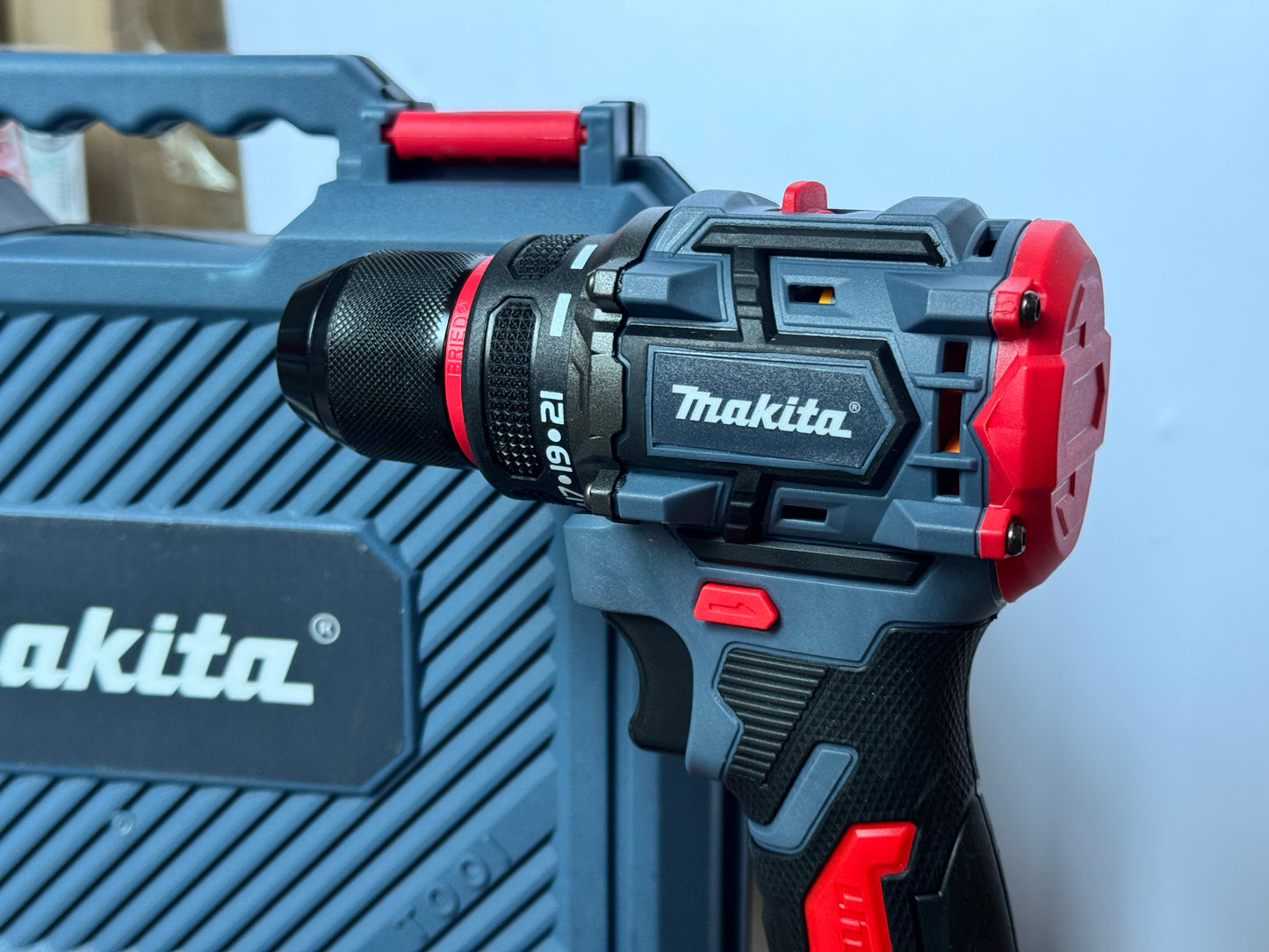 AKU MAKITA 128V / 6.0Ah – METALNA GLAVA