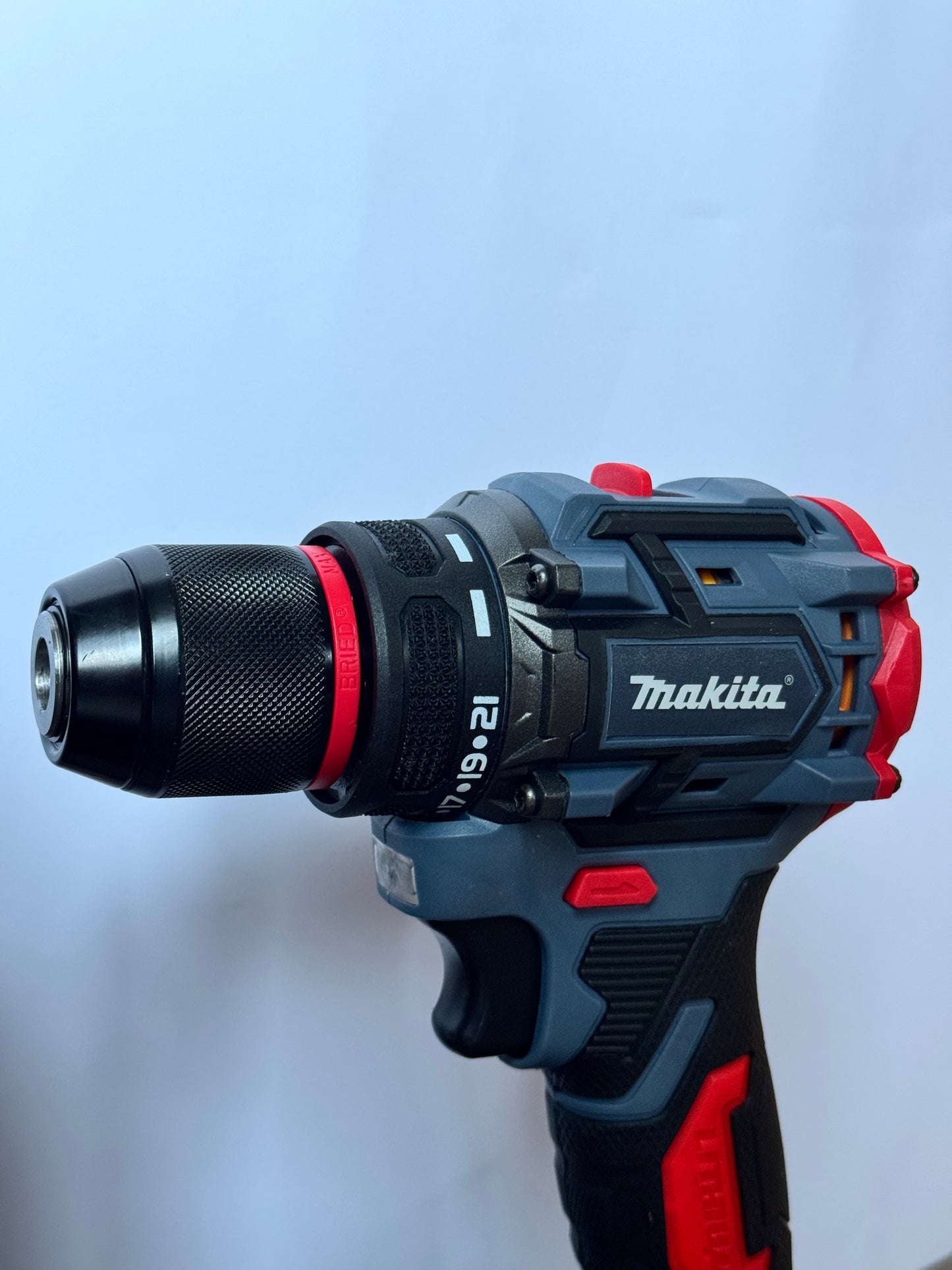 AKU MAKITA 128V / 6.0Ah – METALNA GLAVA