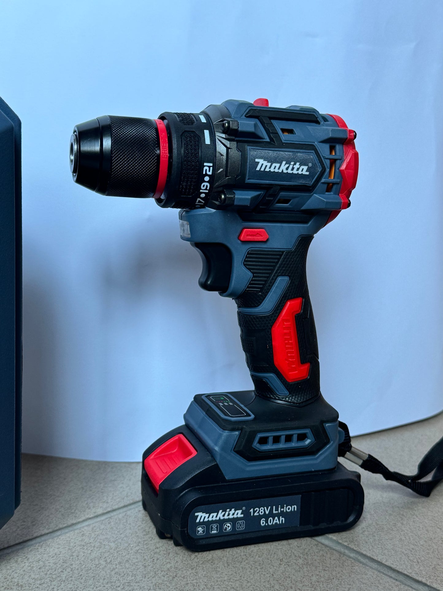 AKU MAKITA 128V / 6.0Ah – METALNA GLAVA