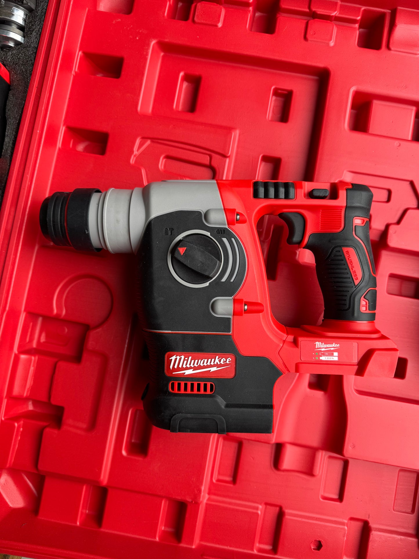 MILWAUKEE 4-u-1 AKU SET